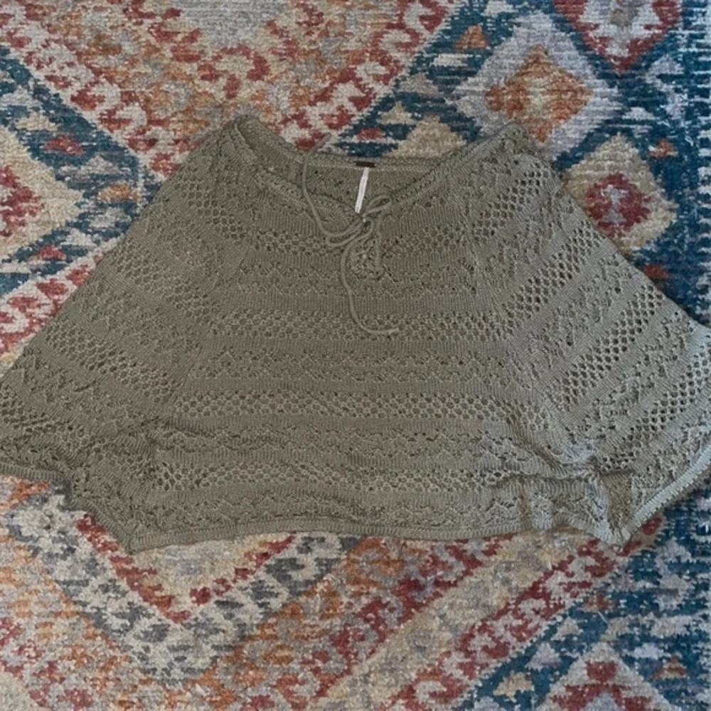Free People Crochet poncho/ shaw - medium
